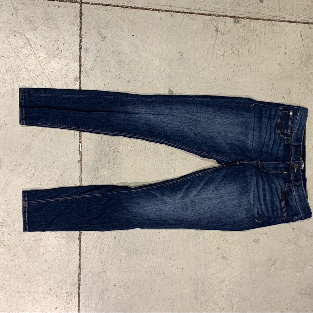 NWOT Express Mid-Rise Legging Jean